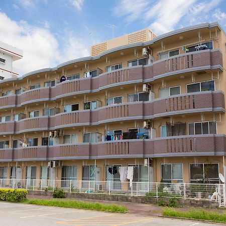 Beach Front Tower Mihama By Dsh Chatan Exterior photo